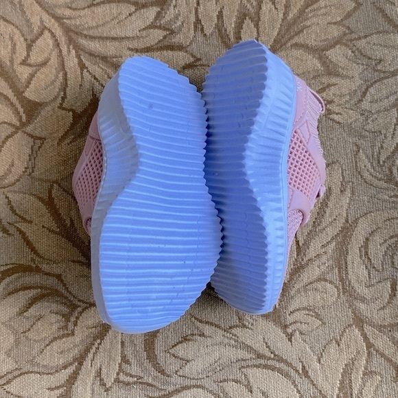 🌹U.S. Polo Assn. Baby Girl pink stretchy sneaker shoe , textile upper size 5M - Picture 7 of 10